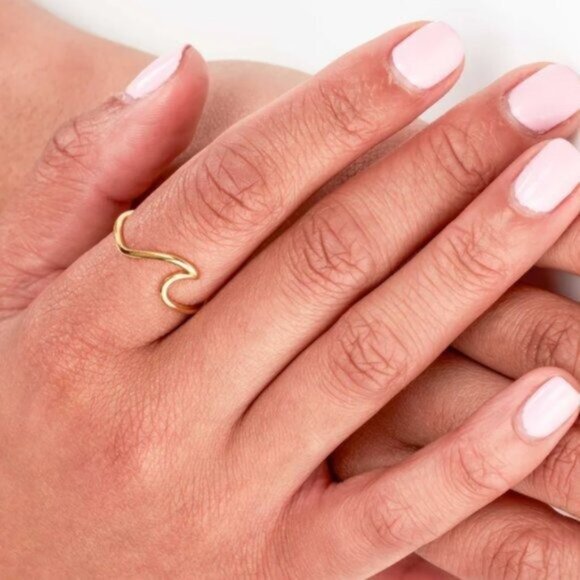 Gold Ring WATERPROOF Dainty Ocean Wave Gold Ring Surfer Girl Ring Non-tarnish - Picture 10 of 11